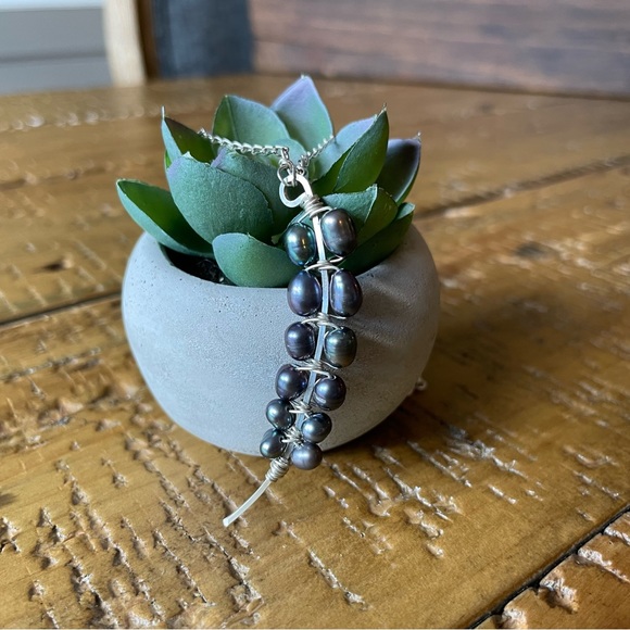 Handmade Black Freshwater Pearl Sterling Silver Tusk Necklace - Picture 1 of 7